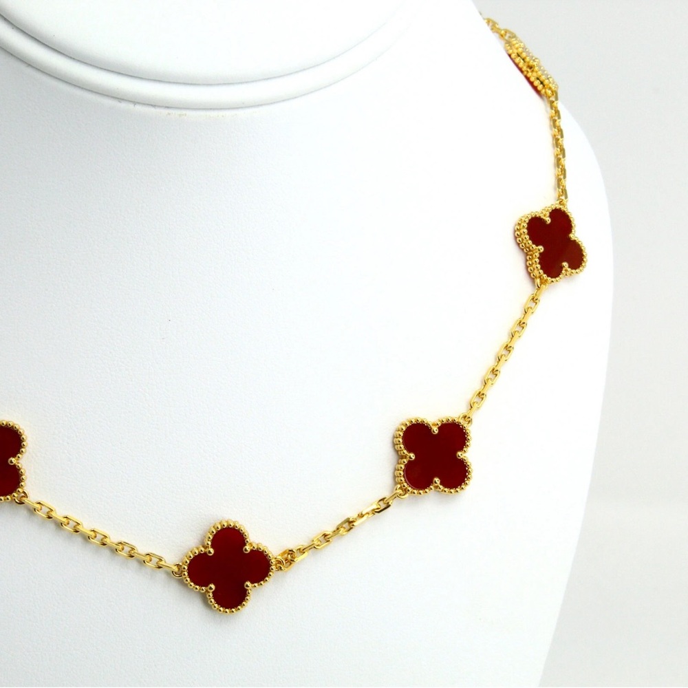 Red Clover Necklace Jewelry - Picture 15 of 17